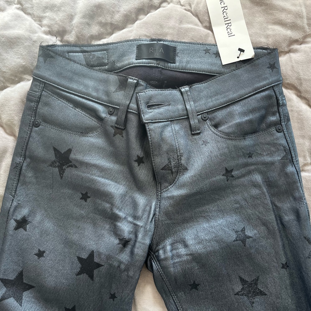 RTA lambskin Dark gray/silver cropped pants with stars